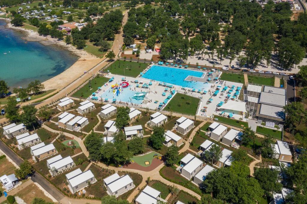 Panorama Mobile Homes In Camping Park Умаг Екстер'єр фото