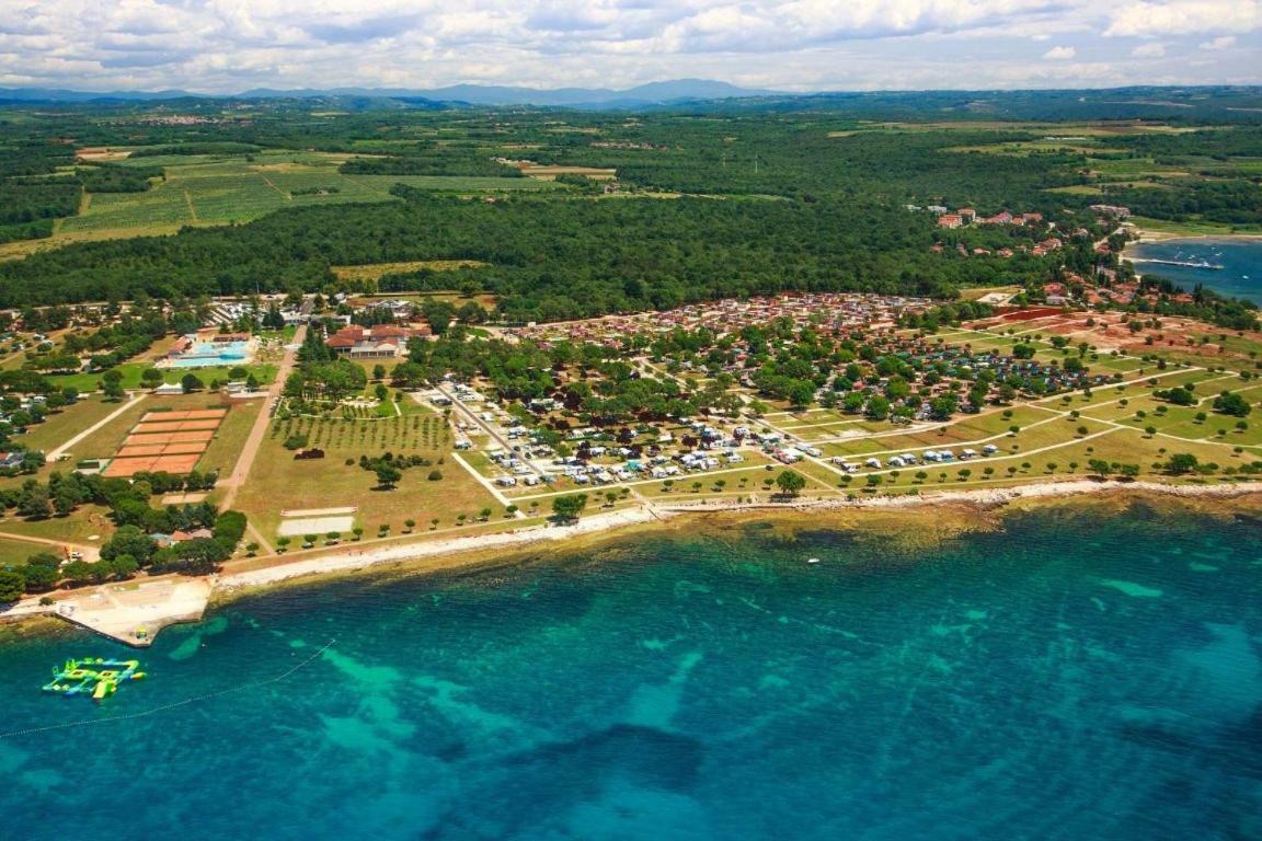 Panorama Mobile Homes In Camping Park Умаг Екстер'єр фото